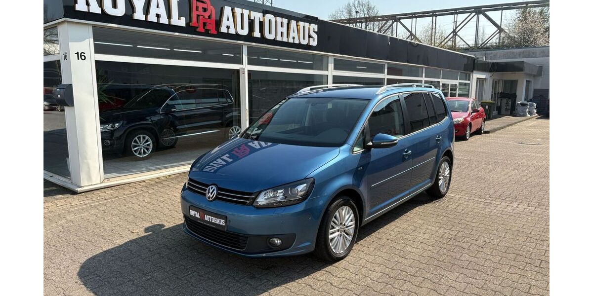 VW Touran 156.000 km 11.100 &euro; Oberhausen 46049