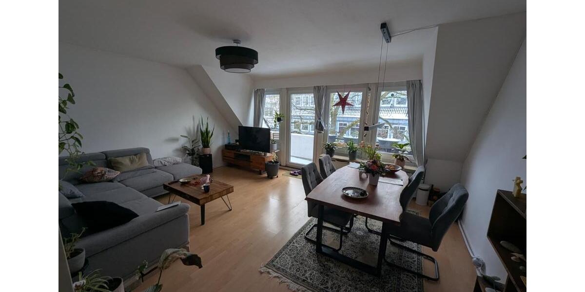 Dachgeschoßwohnung Bremen Schwachhausen - 3 Zimmer, 67 m&sup2;, 835&euro; | Angebot:25482036