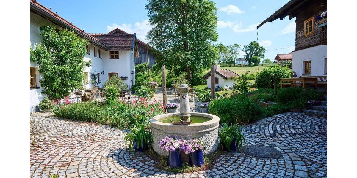 Bauernhaus, Landhaus Landau an der Isar Attenhausen - 2 Zimmer, 2 m&sup2;, 1.749.000&euro; | Angebot:26157405