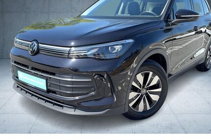 VW Tiguan 28.259 km 32.920 &euro; Hünfeld 36088