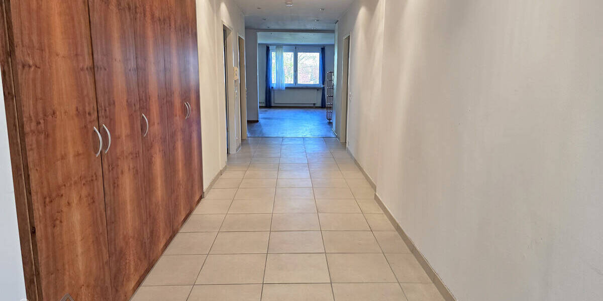 Gewerbeobjekt Olching - 5 Zimmer, 170 m&sup2;, 395.000&euro; | Angebot:26275145