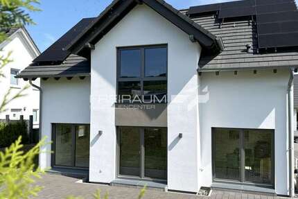 Haus Bestwig - 6 Zimmer, 143 m&sup2;, 579.000&euro; | Angebot:22286011