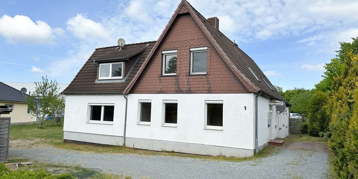 Haus zum Kaufen in Süsel 369.000 € 162 m² 7 zimmer