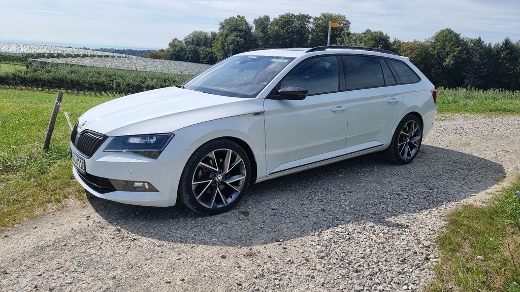 Skoda Superb 128.000 km 21.500 &euro; Friedrichshafen 88048