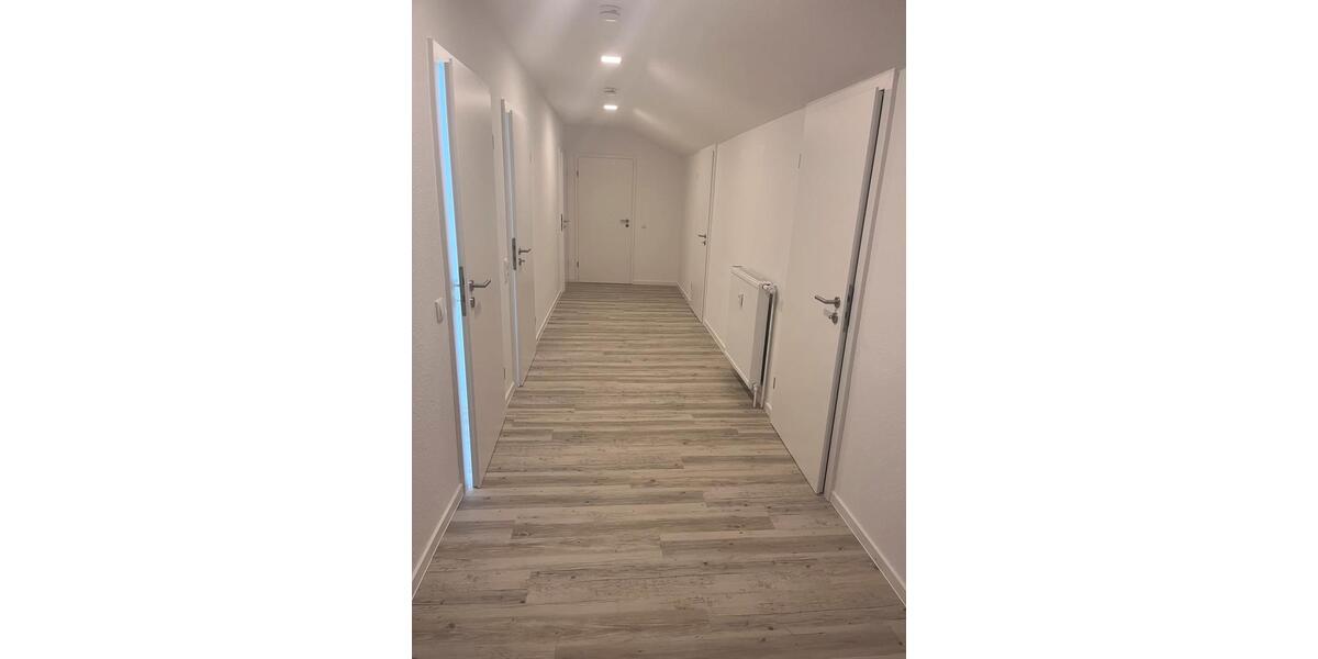 Etagenwohnung Lübbecke - 5 Zimmer, 150 m&sup2;, 950&euro; | Angebot:26341711