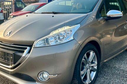 Peugeot 208 81.000 km 7.480 &euro; Spraitbach 73565
