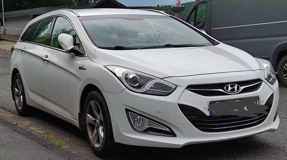 Hyundai i40 101.000 km 9.250 &euro; Bad Lauterberg im Harz 37431