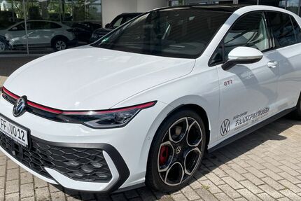 VW Golf 1.500 km 49.990 € Frankfurt (Oder) 15234