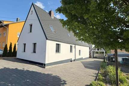 Haus Lonnerstadt - 5 Zimmer, 123 m&sup2;, 1.500&euro; | Angebot:27335048