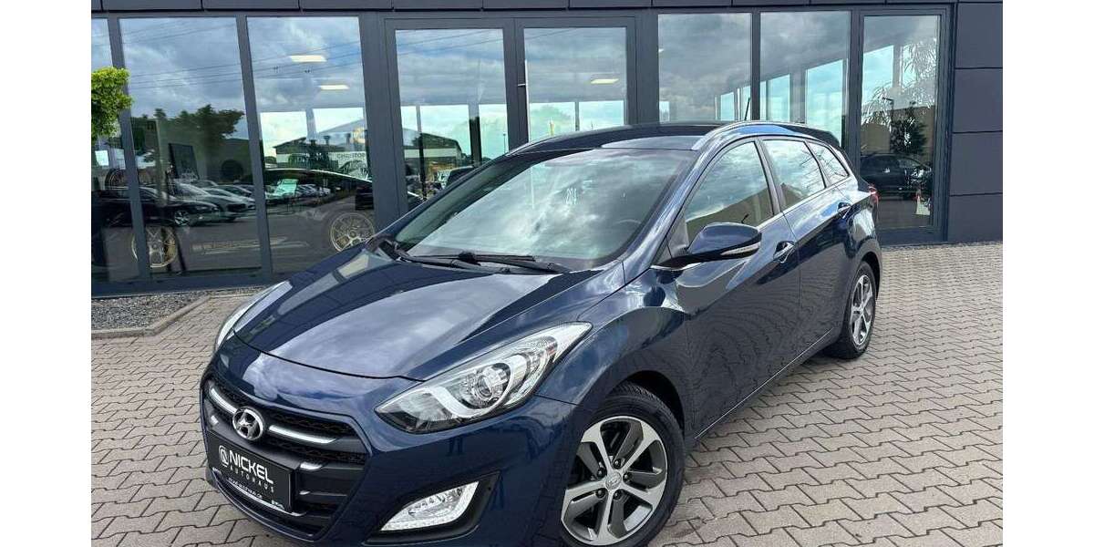 Hyundai i30 136.000 km 10.999 &euro; Damme 49401