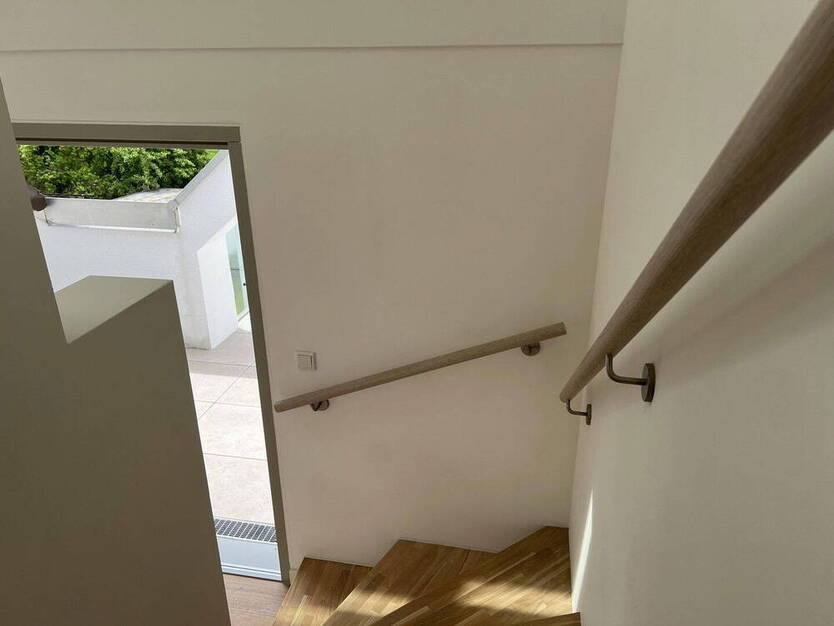 2 12 Zimmer Dachterrassen Maisonette in Planegg