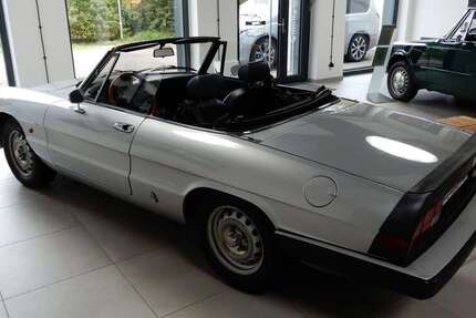 Alfa Romeo Spider 96.000 km 23.900 € Mönchweiler 78087