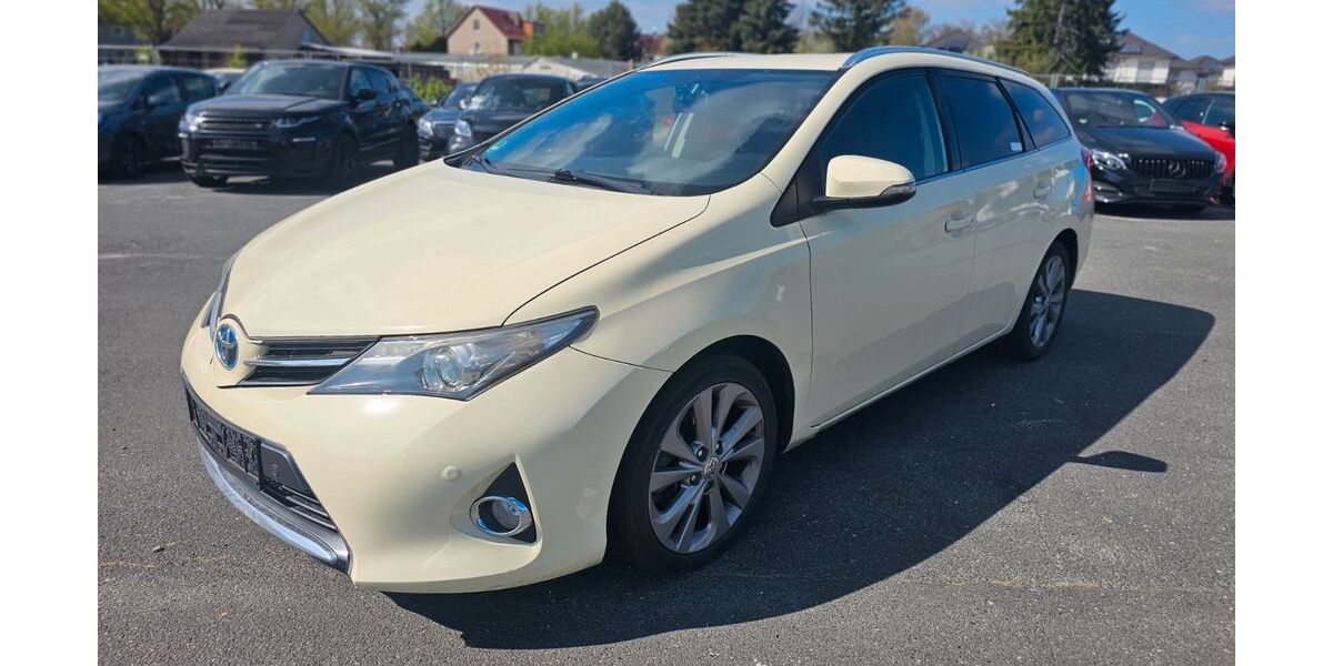 Toyota Auris 206.404 km 7.990 &euro; Schönefeld OT Großziethen 12529