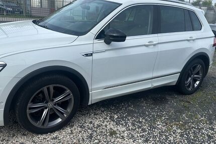 VW Tiguan 199.999 km 17.599 &euro; Troisdorf 53842