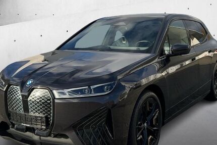 BMW iX 24.600 km 48.840 € Berlin-Siemensstadt 13629