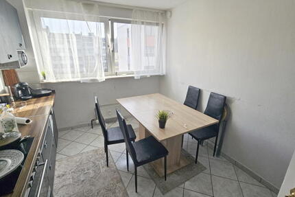 ObjNr:17727 - Schöne 4 Zimmer ETW mit Balkon - Nähe Bahnhof LU-Mitte - Wohnung Ludwigshafen am Rhein Parkinsel | Angebot:17888276