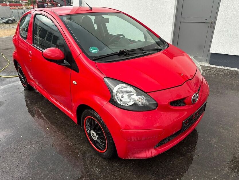 Aygo (X)