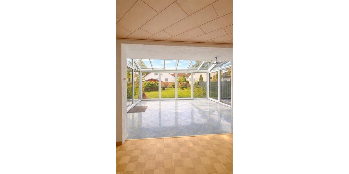 Reihenhaus Süßen - 7 Zimmer, 202 m&sup2;, 590.000&euro; | Angebot:26163656