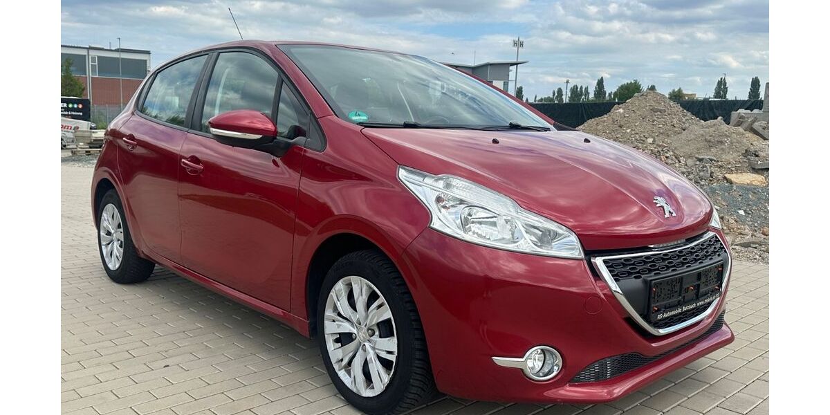 Peugeot 208 150.000 km 3.999 &euro; Butzbach 35510