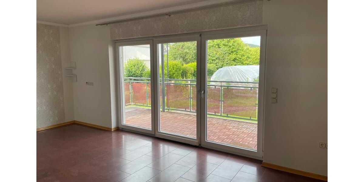 Hochparterre Rotenburg an der Fulda - 3 Zimmer, 85 m&sup2;, 730&euro; | Angebot:26223326