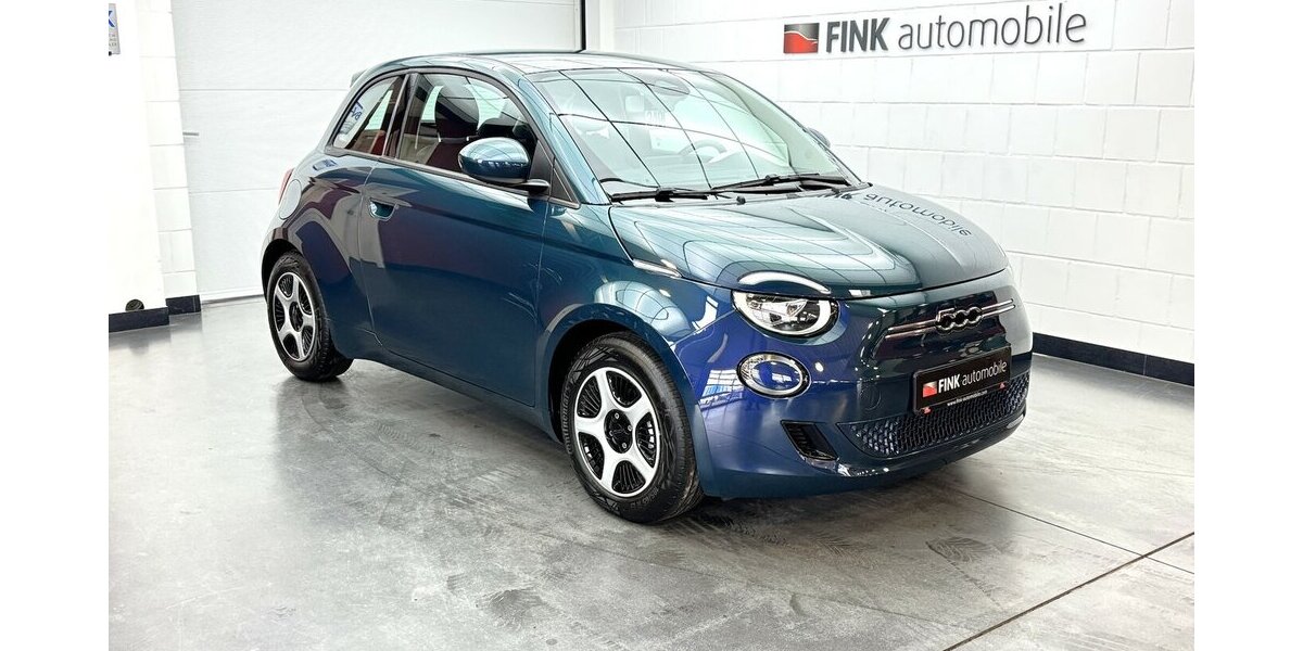 Fiat 500e Action CarPlay Android Automatik 1.Hand 18.400 km 13.490 &euro; Lich 35423