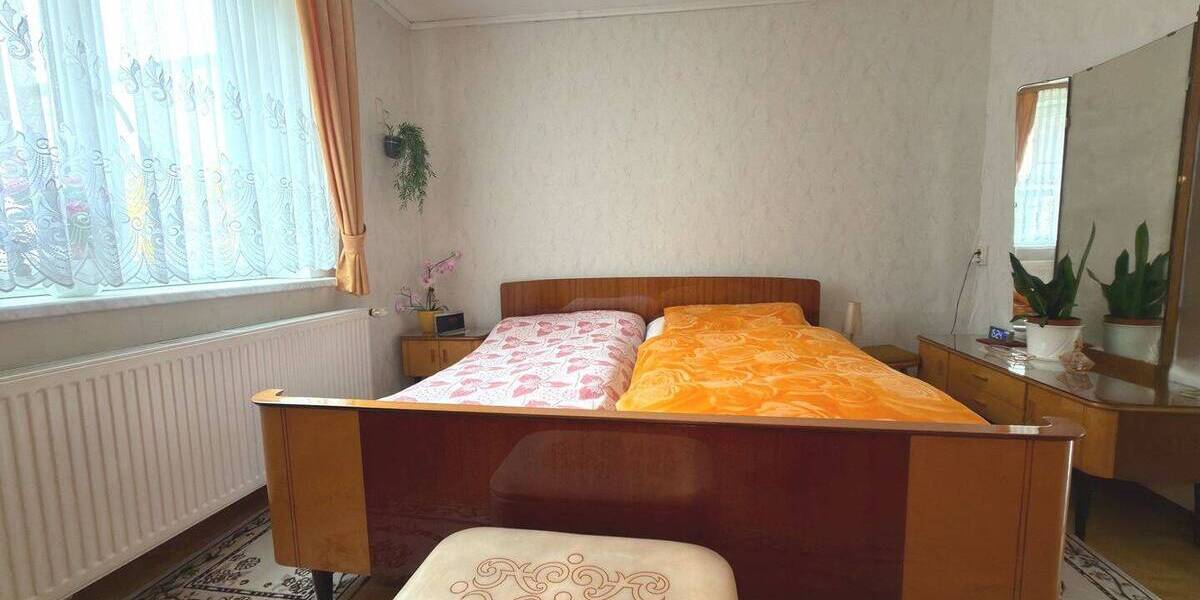 Einfamilienhaus Bad Langensalza - 8 Zimmer, 142 m&sup2;, 205.000&euro; | Angebot:26730752