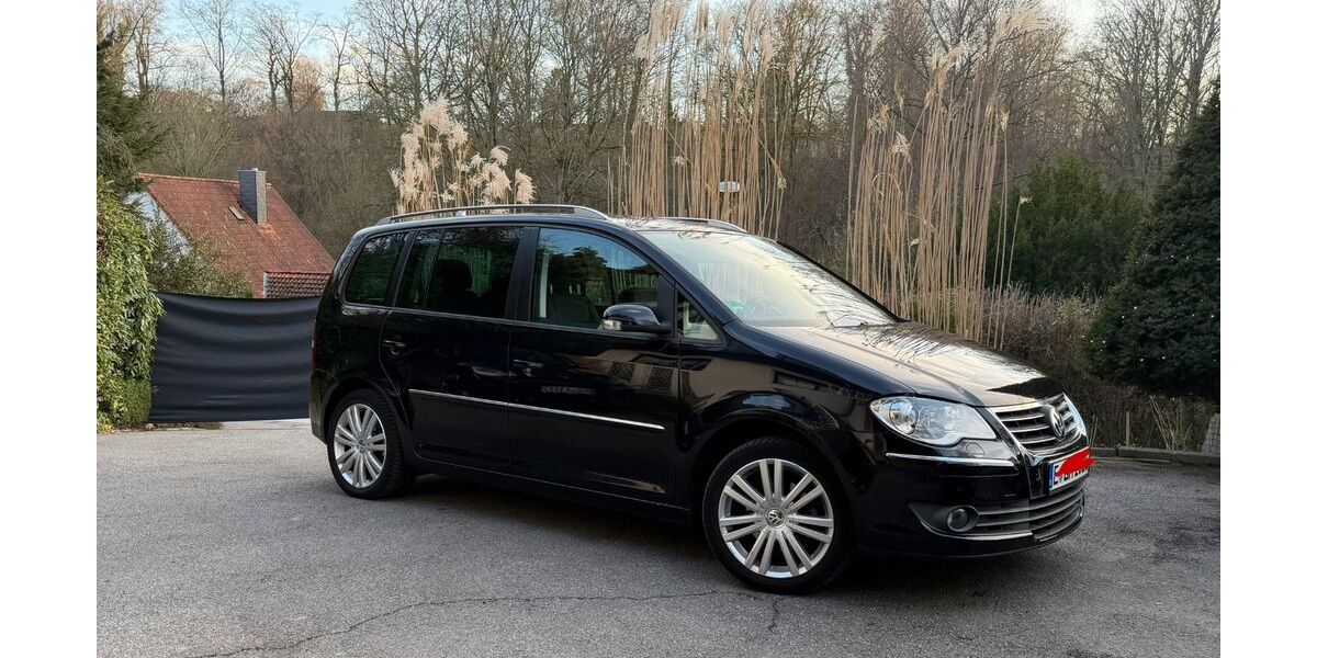 VW Touran 61.222 km 7.000 &euro; Essen 45147