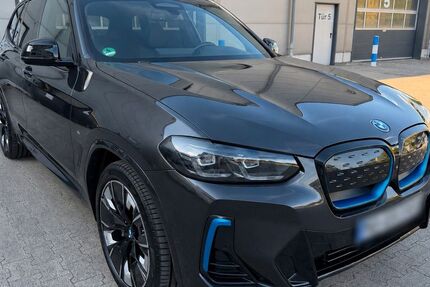 BMW iX3 28.000 km 42.980 &euro; Kamp-Lintfort 47475
