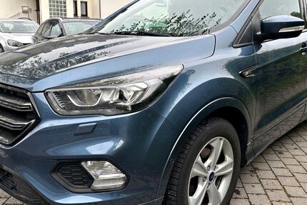 Ford Kuga 65.000 km 13.490 &euro; Meschede 59872