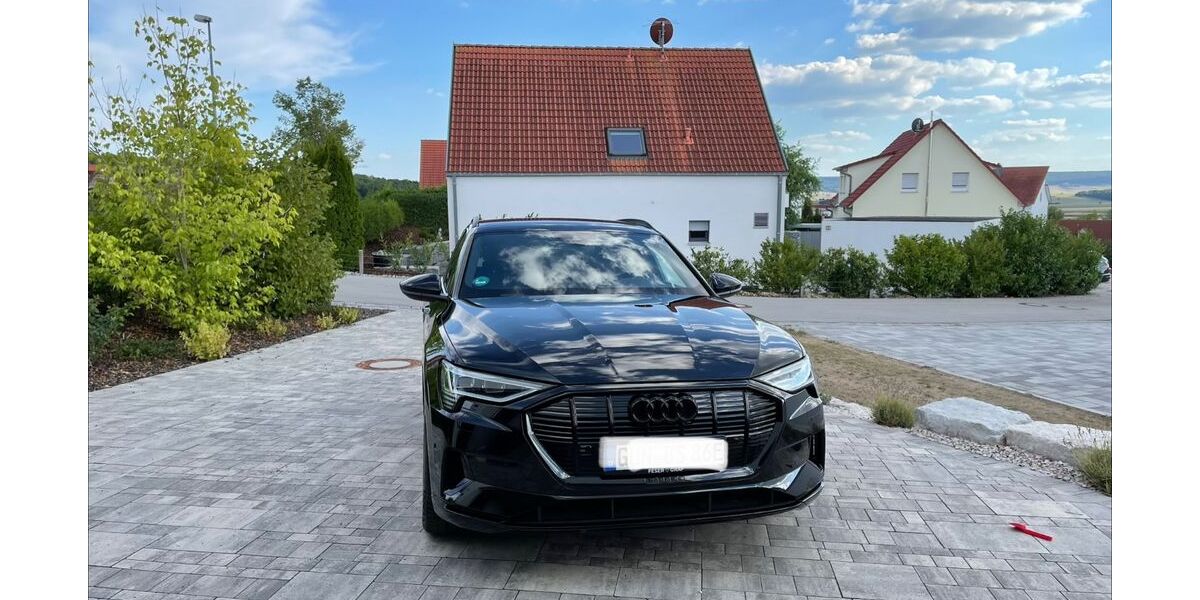 Audi e-tron 21.000 km 30.000 &euro; Gunzenhausen 91710