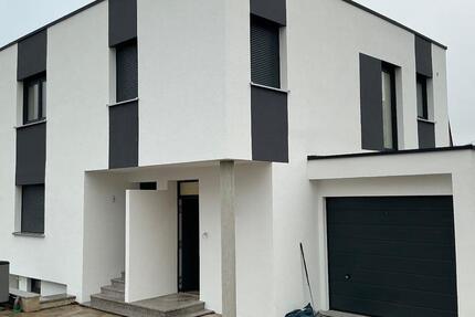 120 qm LUXUS-WOHNKOMFORT im Neubau,4 Zimmer+großer Balkon&PV 4 zimmer