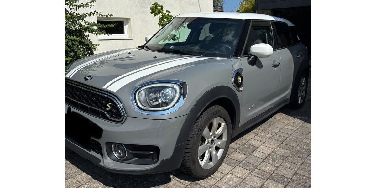 Mini Countryman SE (Cooper) 93.000 km 21.000 &euro; Heusweiler 66265