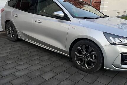 Ford Focus 57.000 km 17.700 &euro; neustadt 31535