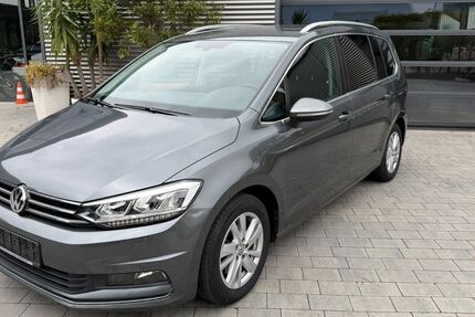 VW Touran 160.475 km 16.900 &euro; Postbauer-Heng 92353