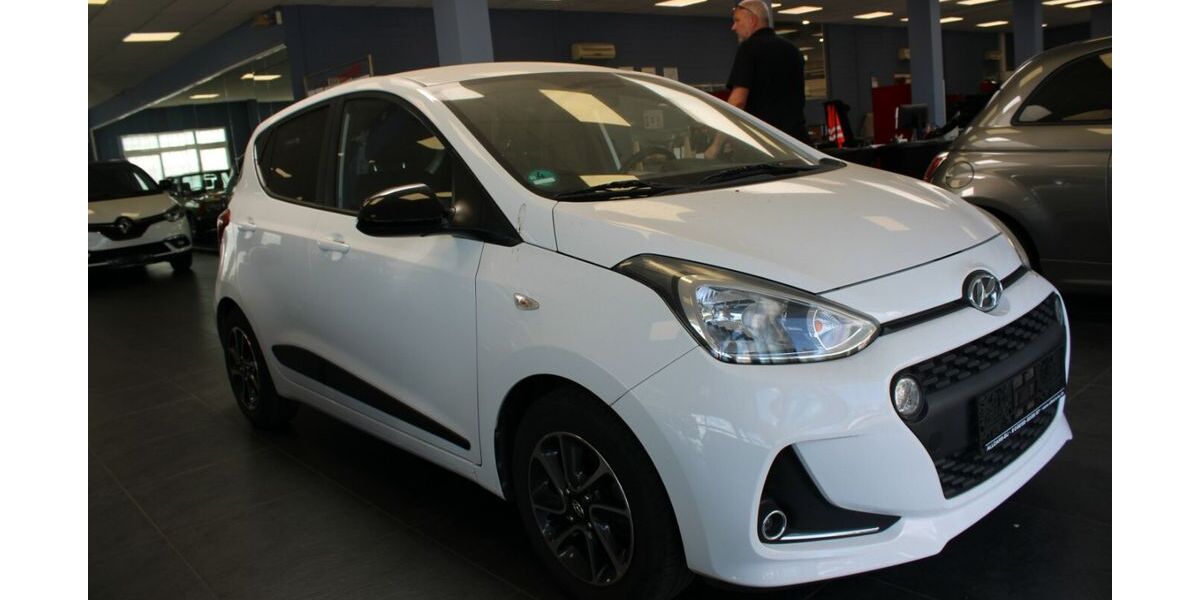 Hyundai i10 33.820 km 10.980 &euro; Euskirchen 53881