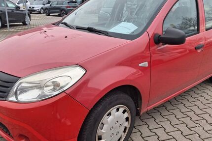 Dacia Sandero 86.677 km 690 € Chemnitz 09113