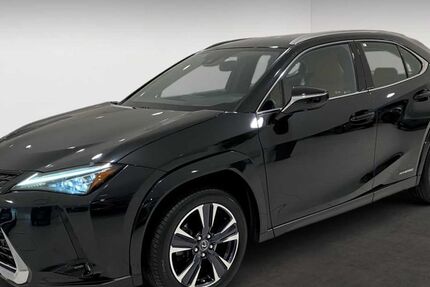 Lexus UX 61.835 km 30.355 &euro; Frankfurt 60314