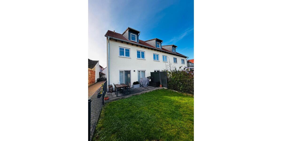 Reihenhaus Münster (Hessen) - 5.5 Zimmer, 140 m&sup2;, 535.000&euro; | Angebot:24639083