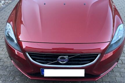 Volvo V40 226.082 km 8.700 &euro; Zeltingen-Rachtig 54492