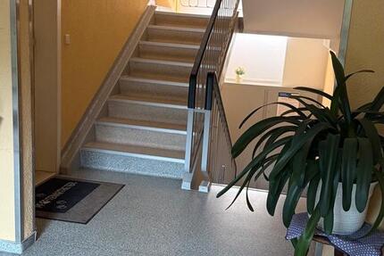 Familienfreundliche moderne 34 RaumWohnung mit Küche Balkon