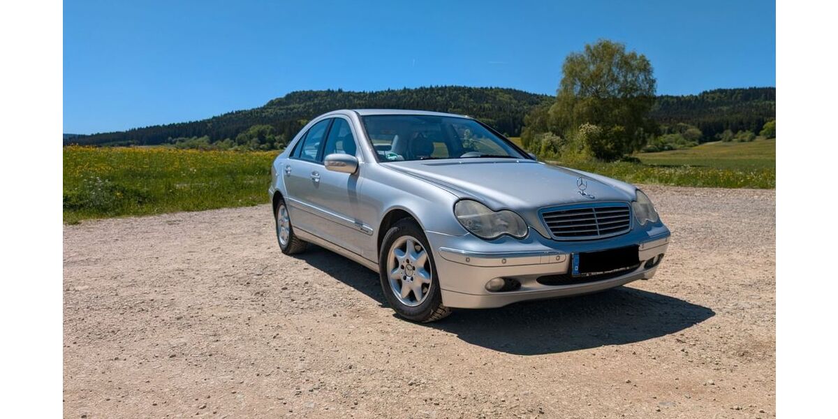 Mercedes-Benz C 180 196.000 km 2.700 &euro; Deilingen 78586