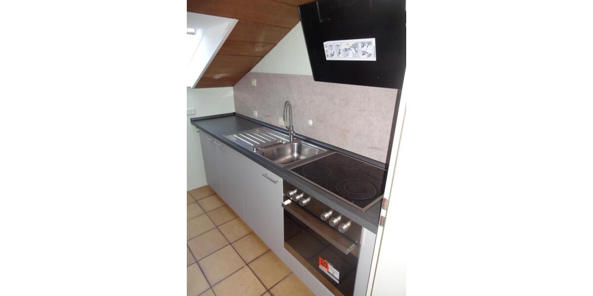 Dachgeschoßwohnung Schloß Holte-Stukenbrock Stukenbrock - 3 Zimmer, 65 m&sup2;, 590&euro; | Angebot:25394224