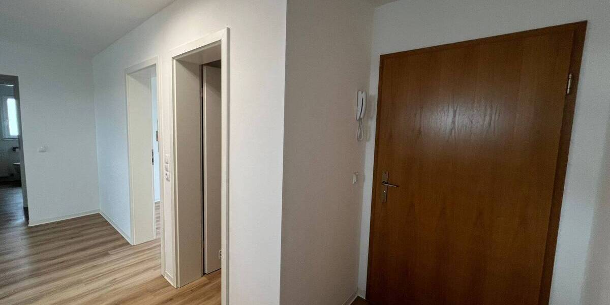 Etagenwohnung Kabelsketal Schwoitsch - 3 Zimmer, 75 m&sup2;, 110.000&euro; | Angebot:25671518