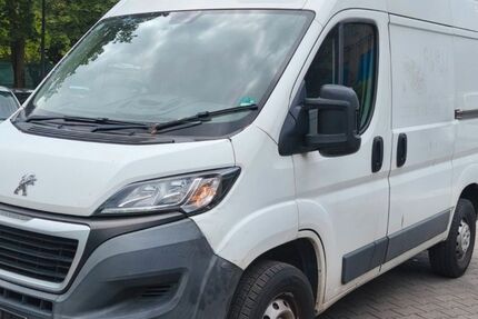 Peugeot Boxer 150.878 km 6.999 &euro; Berlin 12349