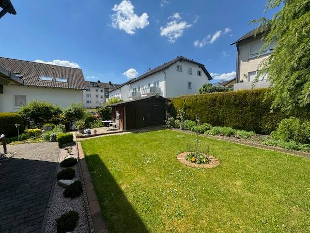 Doppelhaushälfte Neuenrade - 7 Zimmer, 117 m&sup2;, 245.000&euro; | Angebot:25685521