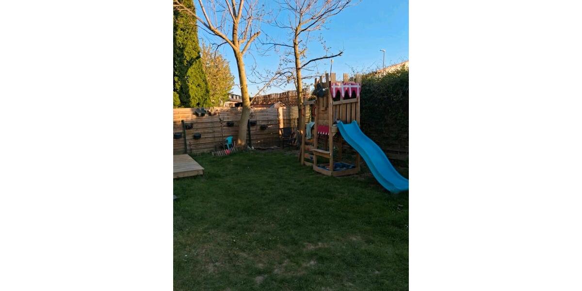 Erdgeschoßwohnung Saaldorf-Surheim Surheim - 3 Zimmer, 95 m&sup2;, 1.050&euro; | Angebot:26385710