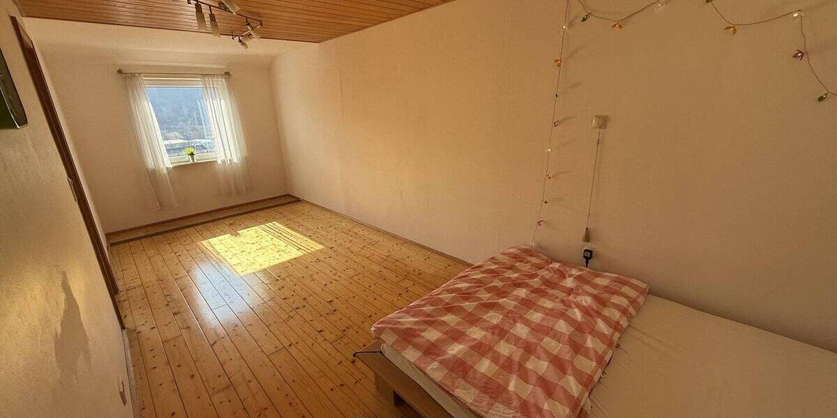Doppelhaushälfte Albstadt Ebingen - 8 Zimmer, 185 m&sup2;, 399.000&euro; | Angebot:26777511
