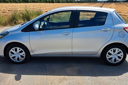 Toyota Yaris 40.503 km 10.100 &euro; Unna 59425