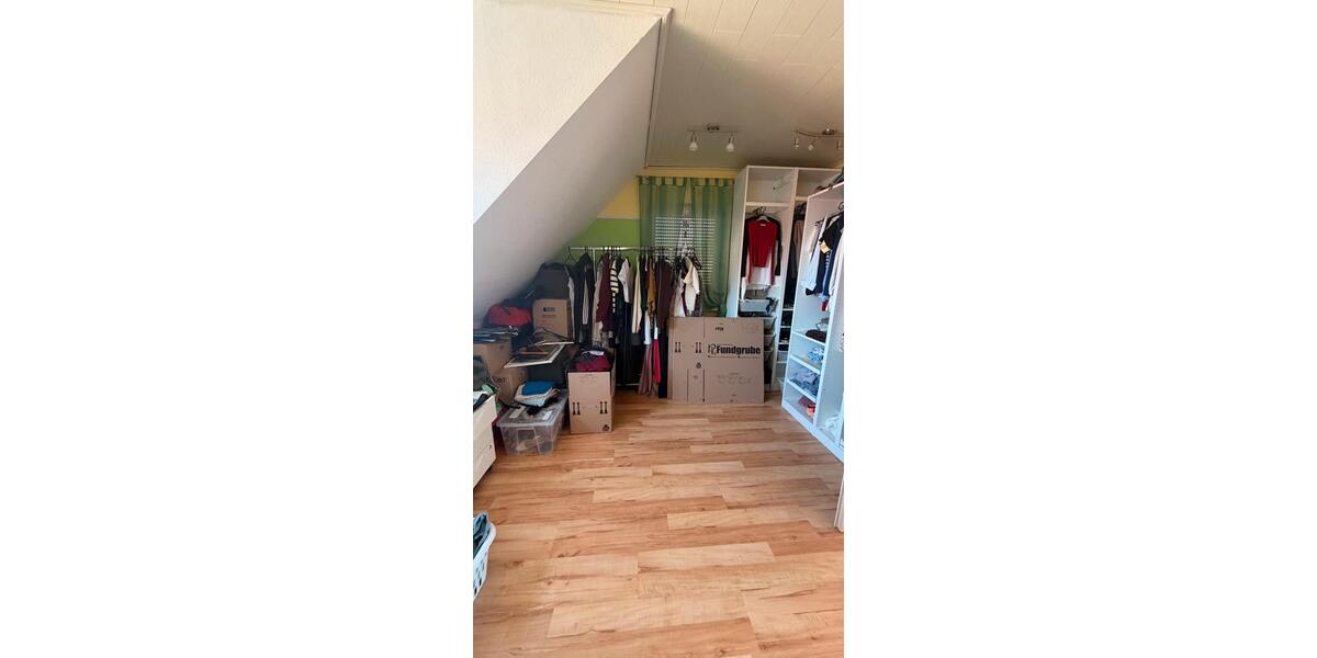 Doppelhaushälfte Bad Neustadt an der Saale - 5 Zimmer, 147 m&sup2;, 1.995&euro; | Angebot:26252325