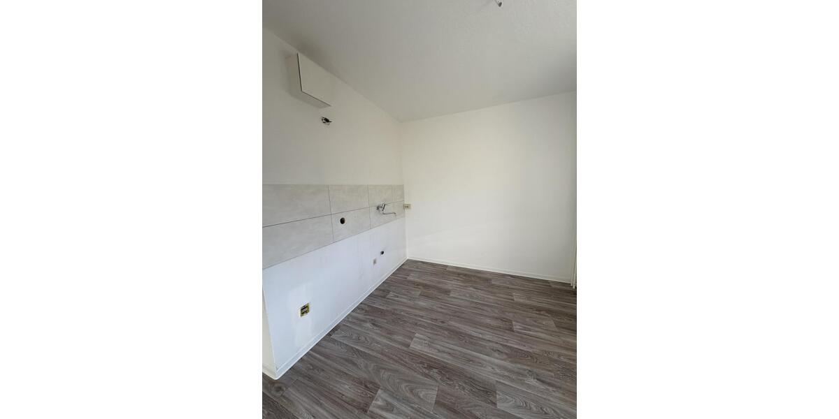 Etagenwohnung Cottbus Spremberger Vorstadt - 1 Zimmer, 39 m&sup2;, 315&euro; | Angebot:24425693